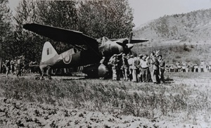 L' aeroporto partigiano tra i vigneti delle Langhe