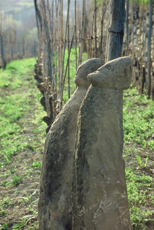Stele antropomorfe